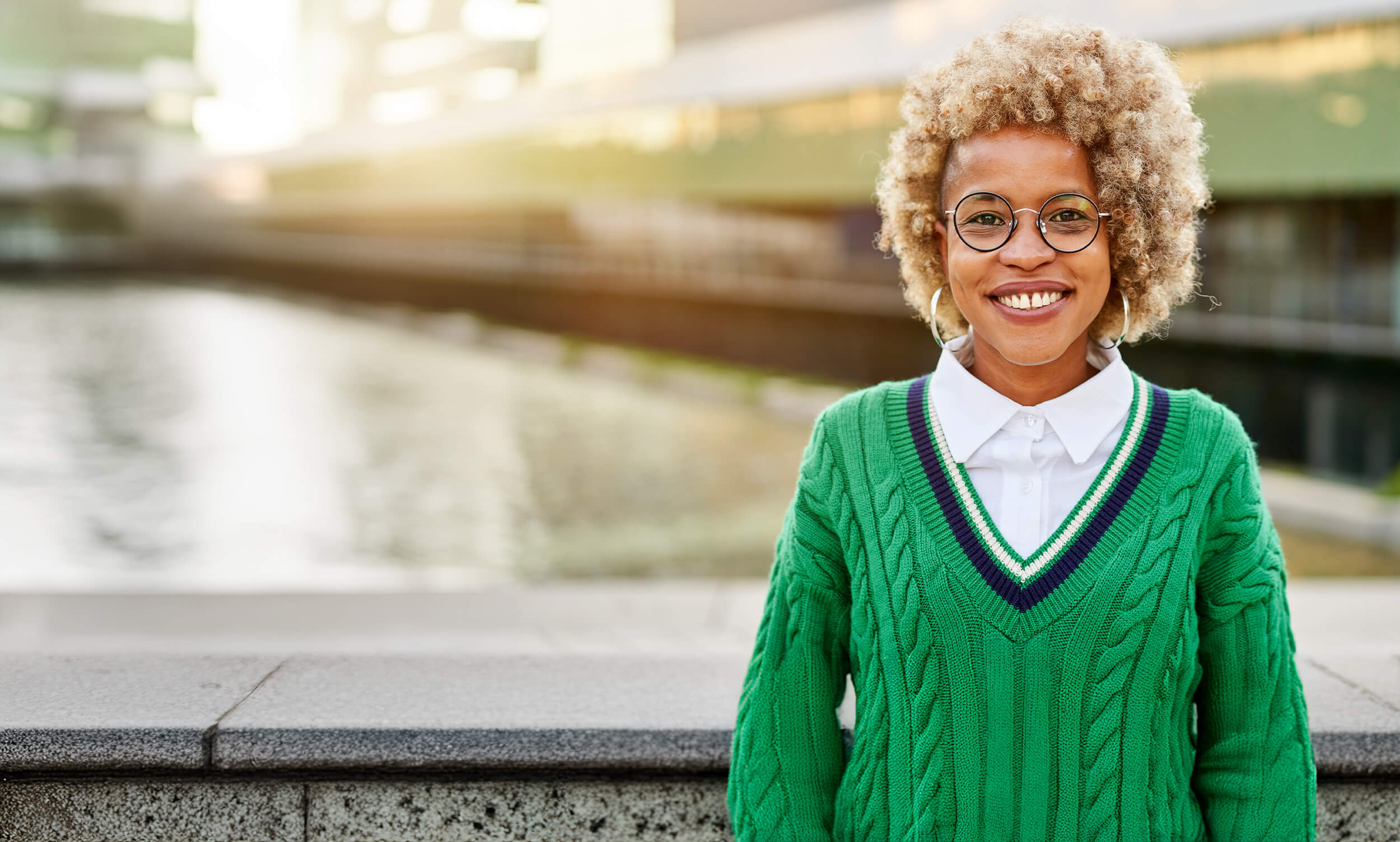 Woman standing in front of a wall